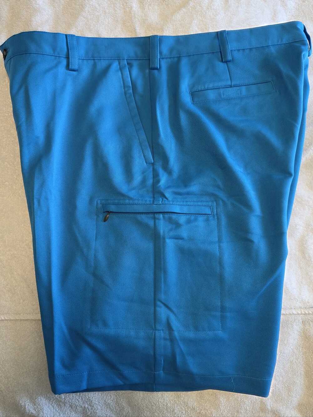 Izod Men's Athletic Golf Shorts in Bright Blue